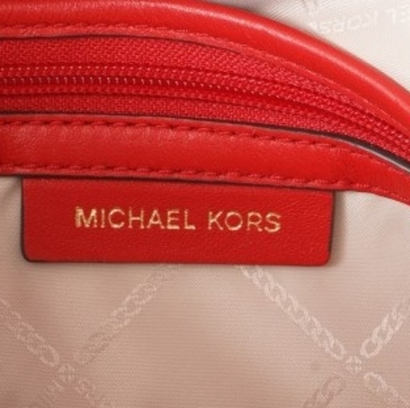 NEW Michael Kors Monogram Quilted Backpack - Picture 10 of 10